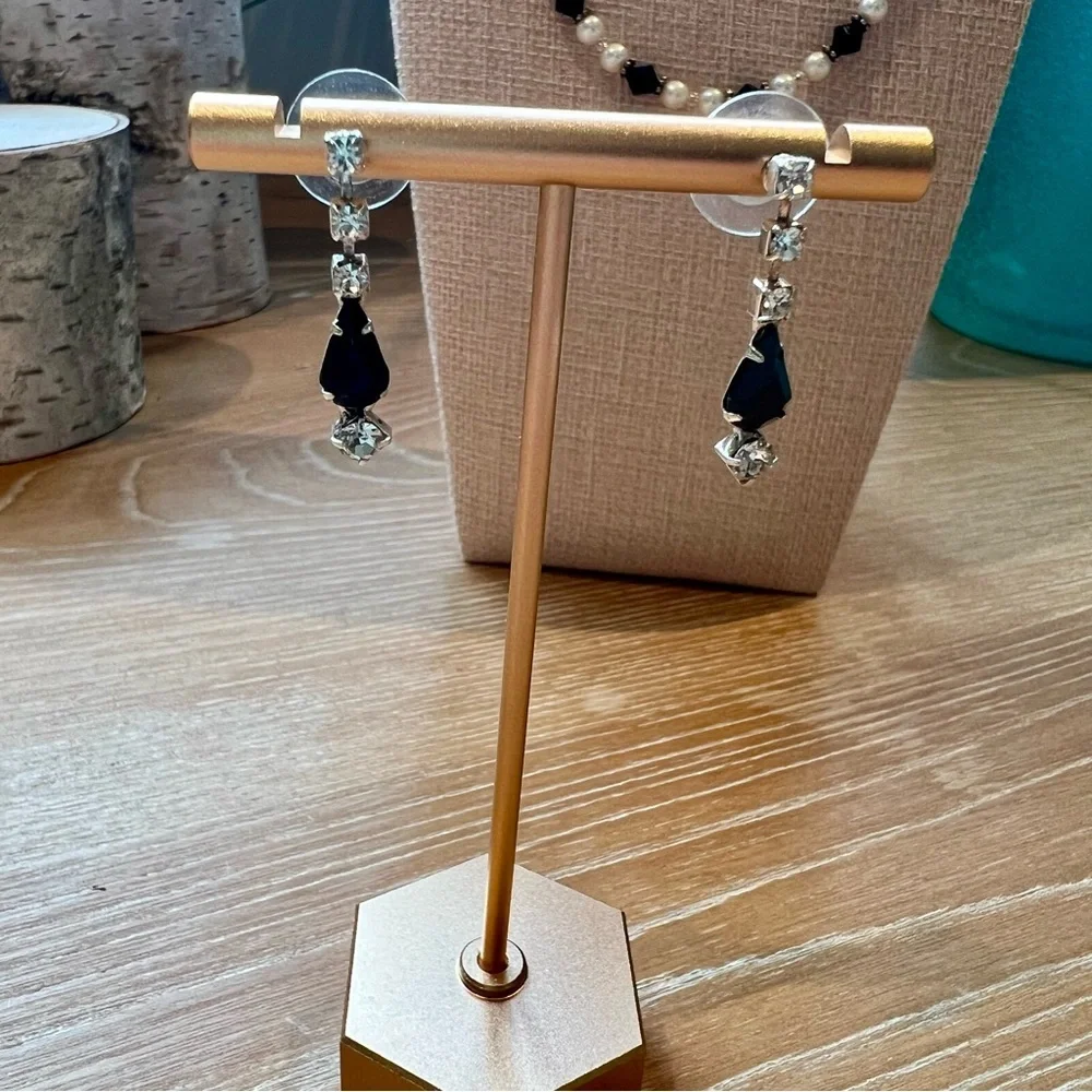 Elegant Black, Silver, Pearl Beaded Necklace and Earring Set 16.5”